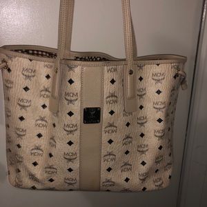 Mcm medium tote bag